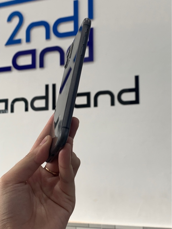 Điện thoại iPhone 11 - TA/A - 128GB - Màu đen - Pin 100% đã thay - Ngoại hình: 97% - Màn ám hồng, phản quang - Body