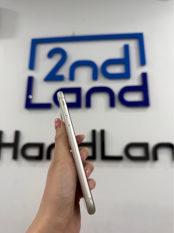 Điện thoại iPhone 11 thường - VN/A - IOS 26.5 - 128GB - Màu trắng - Pin LKKXD 100% - Ngoại hình 97% - Màn LKKXD , màn LK ám vàng, bầm xanh, tối góc , mất face, thay cam trước, thay vỏ, cam sau đốm, cam trước mất xoá phông - Kèm sạc - KHÔNG BẢO HÀNH