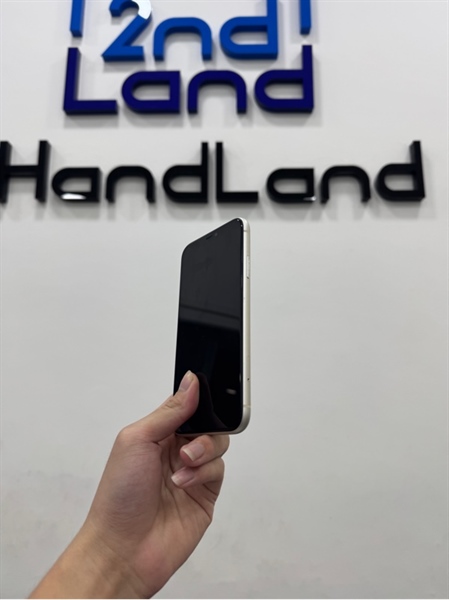 Điện thoại iPhone 11 - VN/A - 128GB - IOS 26.2 - Pin 100% thay new - Màu trắng - Ngoại hình 97% - Màn ám phản quang - Body 2