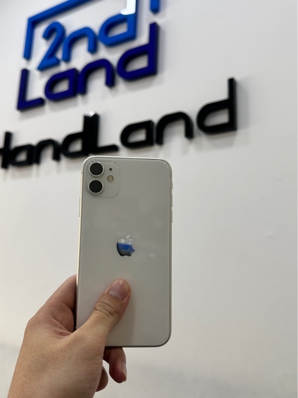Điện thoại iPhone 11 - VN/A - 128GB - IOS 26.3.1 - Pin 98% đã thay - Màu trắng - Ngoại hình 97% - Viền ám phản quang - Body
