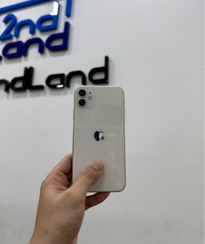 Điện thoại iPhone 11 - VN/A - 128GB - IOS 26.4- Pin 100% thay new - Màu trắng - Ngoại hình 97% - màn ám - Body.