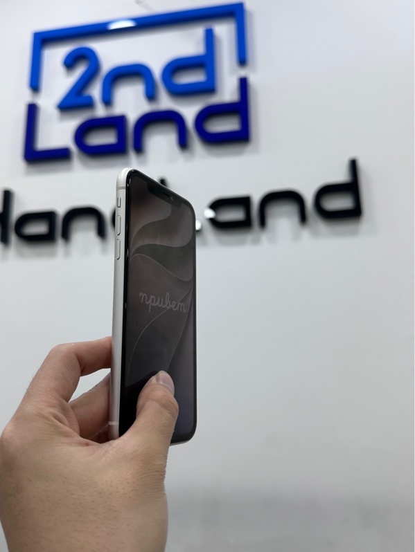 Điện thoại iPhone 11 - VN/A - 128GB - IOS 27.0 - Pin 100% thay new - Màu trắng - Ngoại hình 97% - Màn ám - Body