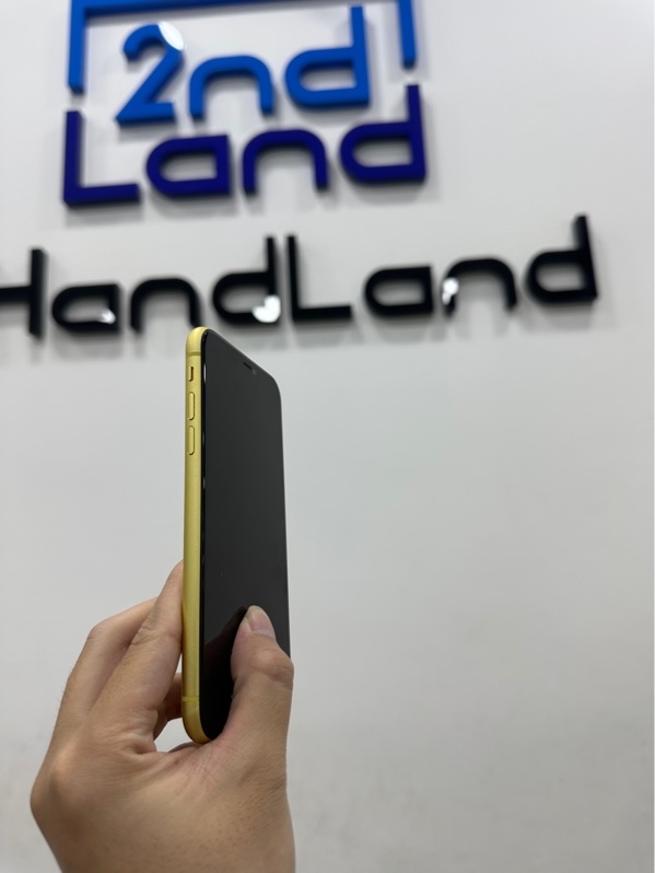 Điện thoại iPhone 11 - VN/A - 64GB - IOS 18.1.1 - Pin 100% thay new - Màu vàng - Ngoại hình 97% - màn ép kính - Body