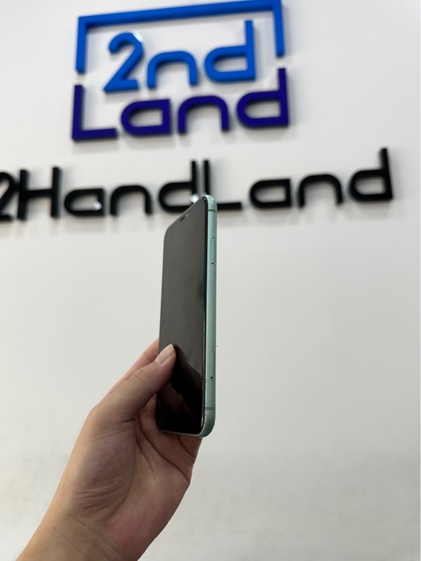 Điện thoại iPhone 11 - VN/A - 64Gb - IOS 18.7.7 - Pin 100% đã thay báo dòng - Màu xanh ngọc - Ngoại hình 98% - Màn đã thay, viền cam nứt - Body