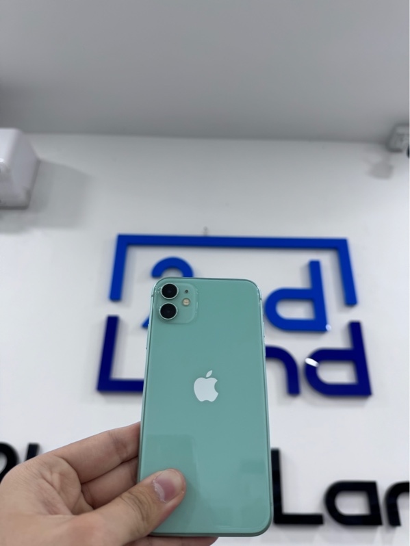 Điện thoại iPhone 11 - VN/A - 64GB - ios 26.6.1 - Màu xanh - Pin thay LKKXD 100% - Ngoại hình 97% - Trầy xước, màn hồng nhẹ - Body