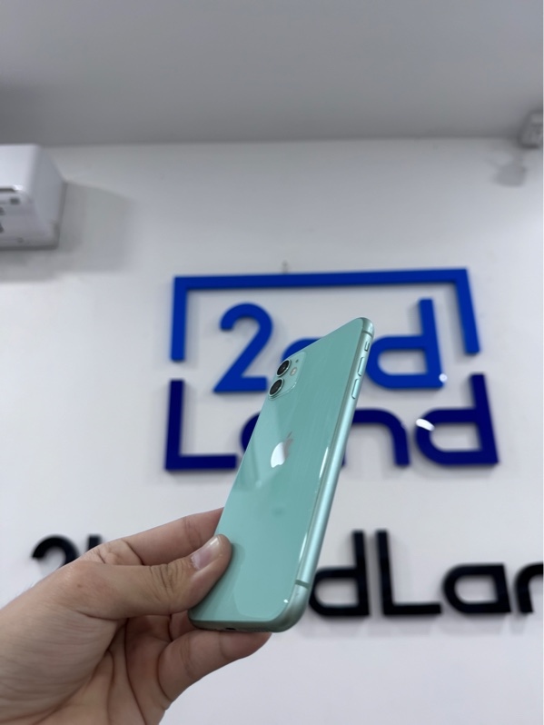 Điện thoại iPhone 11 - VN/A - 64GB - ios 26.6.1 - Màu xanh - Pin thay LKKXD 100% - Ngoại hình 97% - Trầy xước, màn hồng nhẹ - Body