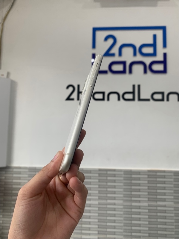 Điện thoại iPhone 11 - VN/A - 64GB - Màu trắng - Pin 100% đã thay - Ngoại hình: 98% - Body