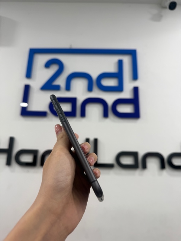 Điện thoại iPhone 11 - VN/A - IOS 18.7.8 - 128gb - Màu đen - Pin 98% linh kiện không xác định - Ngoại hình 97% - Màn ám hồng phản quang , ép kính , viền trầy , lưng trầy , viền cam trầy - Kèm sạc linh kiện
