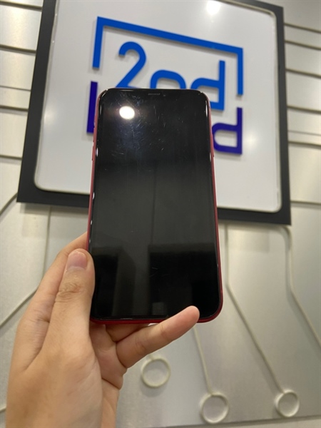 Điện thoại iPhone 11 - Z/A - 128GB - Pin 100% thay new - Màu đỏ - Ngoại hình: 95% - Màn ám, đã thay lưng - Body 3