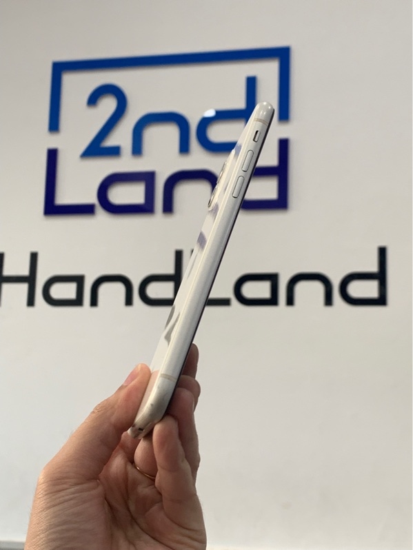 Điện thoại iPhone 11 - ZP/A - 256GB - Màu trắng - Pin 100% đã thay - Ngoại hình: 98% - Màn thay chính hãng- Box