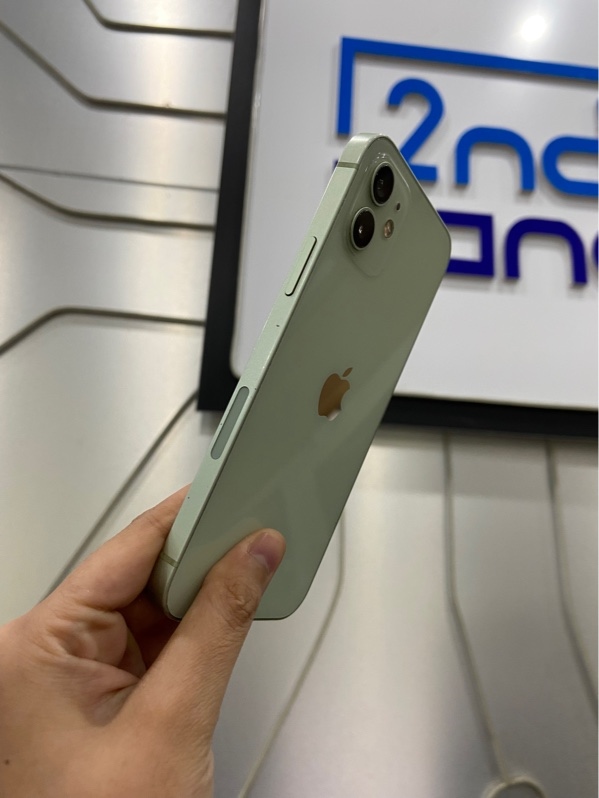 Điện thoại iPhone 12 - LL/A - 64GB - Pin 77% - Màu xanh - Ngoại hình: 97% - Viền xước nặng, màn ép kính, cam 1 đốm, mất face id, tróc phấn cam trước - Body -
