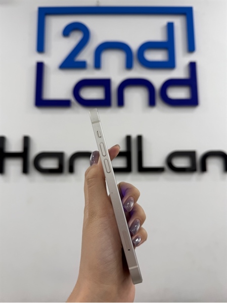 Điên thoại iPhone 12 - LL/A - IOS 18.5 - 64GB - Màu trắng - Pin thay 100% - Màn trầy , thay cam báo dòng chính hãng - Kèm sạc 1
