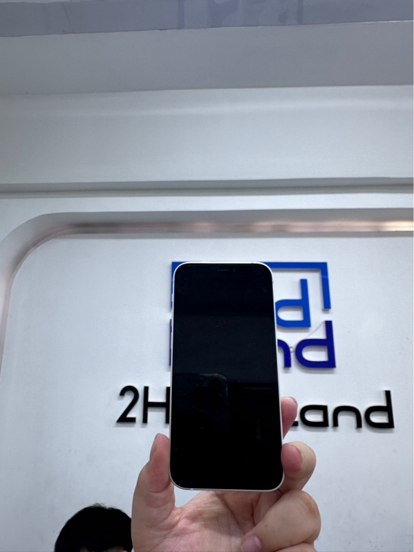 Điện thoại iPhone 12 mini - KH/A - IOS 26.1 - 64gb - Màu trắng - Pin thay 100% - Ngoại hình 98% - Màn ép kính - Body