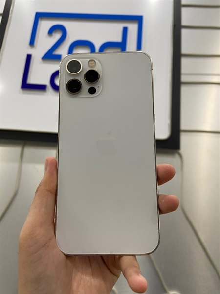 Điện thoại iPhone 12 Pro - KH/A - 128GB - IOS 18.4 - Pin 100% thay new - Màu trắng - Ngoại hình: 97% - Body
