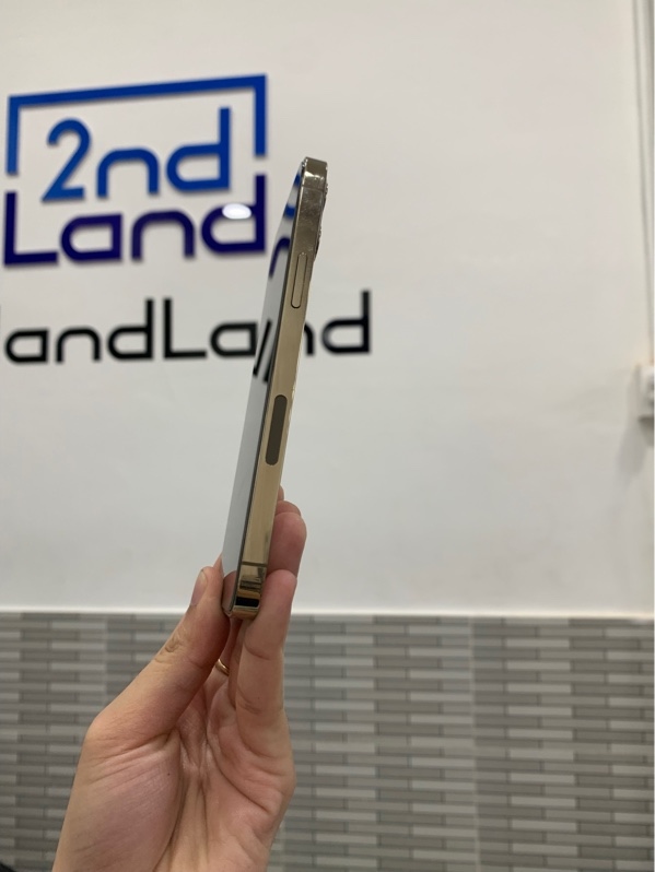 Điện thoại iPhone 12 Pro - KH/A - 128GB - Màu gold - Pin 100% đã thay chính hãng - Ngoại hình: 98% - Màn thay chính hãng - Body