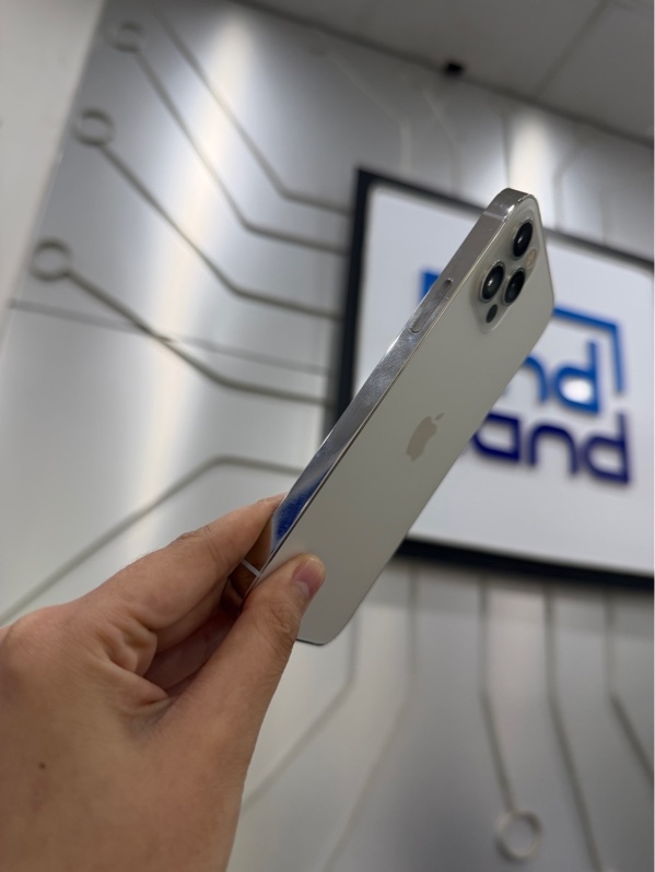 Điện thoại iPhone 12 pro - KH/A - 128gb - Màu trắng - Pin thay new 100% - Ngoại hình 98% - Màn ép kính - Body