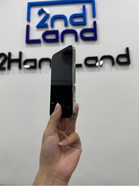 Điện thoại iPhone 12 Pro - KH/A - 256GB - IOS 26.0.1 - Pin 100% thay new linh kiện chính hãng - Màu trắng - Ngoại hình 98.5% - Body 1