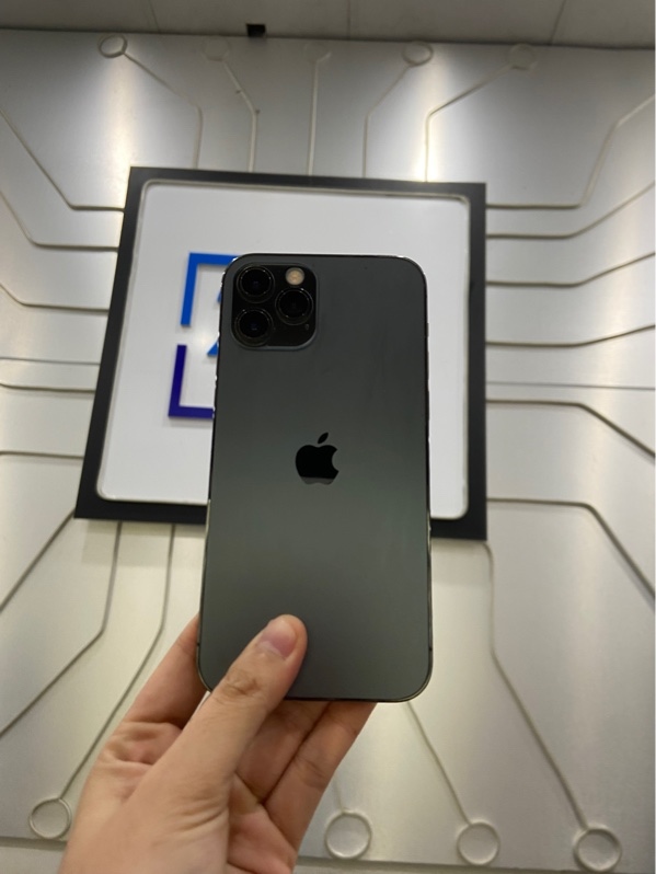 Điện thoại iPhone 12 Pro - LL/A - 128GB - Pin 90% - Màu đen - Ngoại hình: 98% - Màn đánh kính - Body