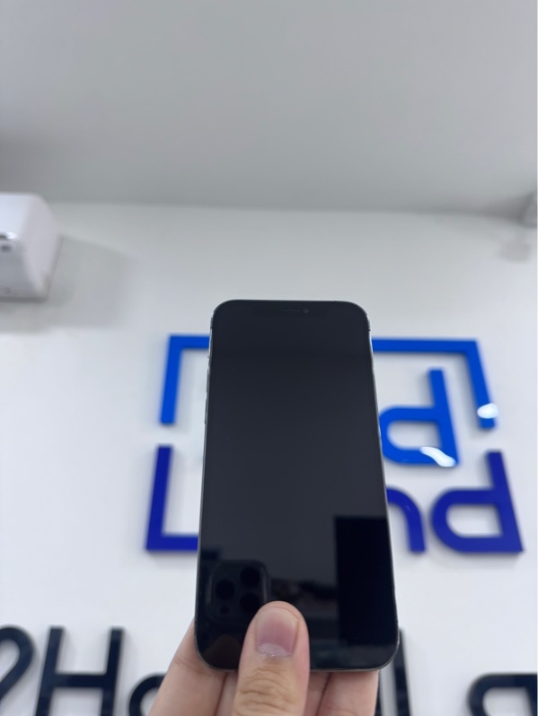 Điện thoại iPhone 12 pro - LL/A - 256Gb - ios 26.6.2 - Màu xám - Pin thay 100% - Ngoại hình 97% - Viền xước, màn thay báo dòng , càn gạt rung cứng - Kèm sạc linh kiện