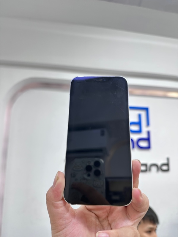 Điện thoại iPhone 12 pro - LL/A - IOS 26.6.1 - 128 GB - Màu trắng - Pin thay 100% chu kỳ sạc 210 - Ngoại hình 97% - Body