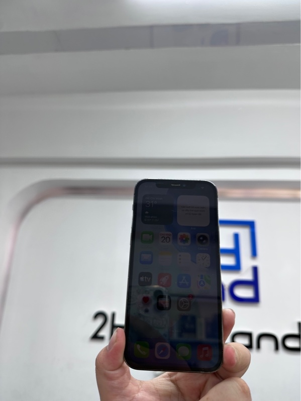 Điện thoại iPhone 12 pro - LL/A - IOS 26.6.2 - 128gb - Màu đen - Pin 100% đã thay - Ngoại hình 97% - Cấn sườn, màn xước - Body