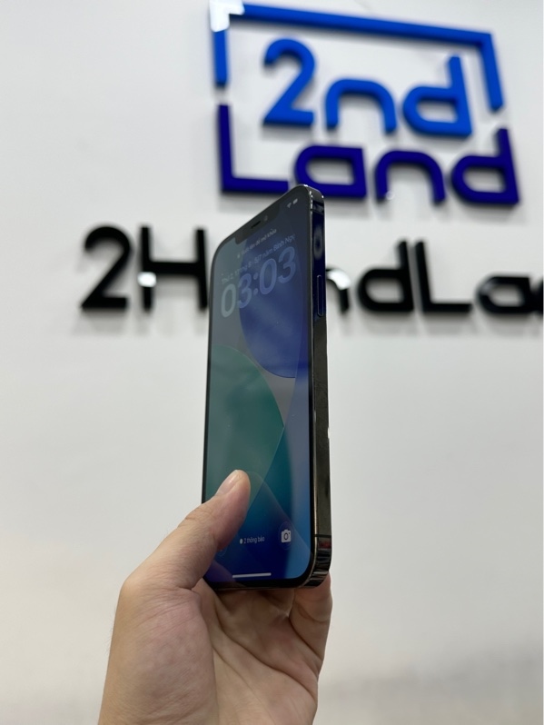 Điện thoại iPhone 12 Promax - CH/A - 256GB - IOS 26.5 - Pin 100% - Màu đen - Ngoại hình 97% - Body