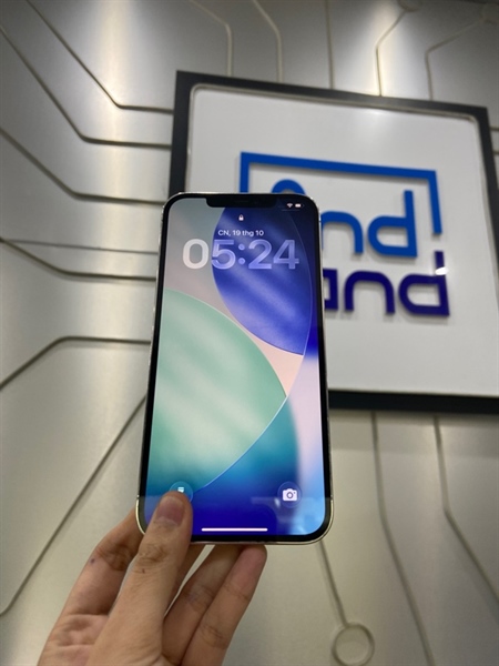 Điện thoại iPhone 12 Promax - KH/A - 128GB - IOS 26.0.1 - Pin 100% thay new - Màu trắng - Ngoại hình: 97% - Body 3