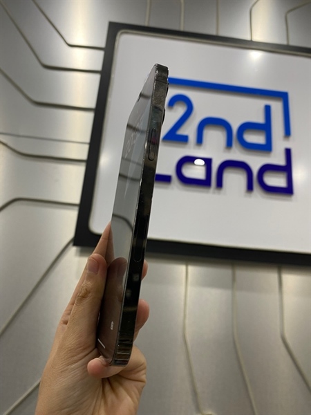 Điện thoại iPhone 12 Promax - LL/A - 128GB - IOS 18.1 - Pin 100% thay new - Màu đen - Ngoại hình: 97% - Đã thay lưng, ép kính - Body 2