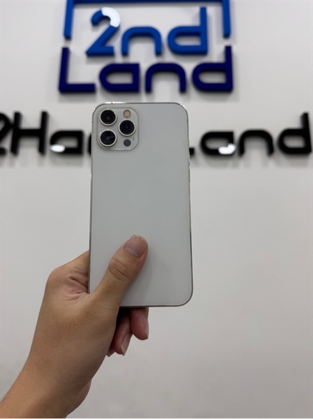 Điện thoại iPhone 12 Promax - LL/A - 128GB - IOS 26.1 - Pin 100% - Màu trắng - Ngoại hình 97% - Camera đốm bụi nhẹ - Body