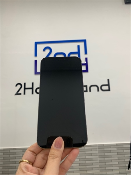 Điện thoại iPhone 12 Promax - LL/A - 128GB - Màu đen - Pin linh kiện 100% chu kì sạc 212 lần - Ngoại hình: 98% - Màn trầy mèo, sườn trầy nhẹ - Body