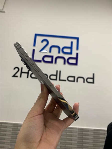 Điện thoại iPhone 12 Promax - LL/A - 128GB - Màu đen - Pin linh kiện 100% chu kì sạc 212 lần - Ngoại hình: 98% - Màn trầy mèo, sườn trầy nhẹ - Body 2