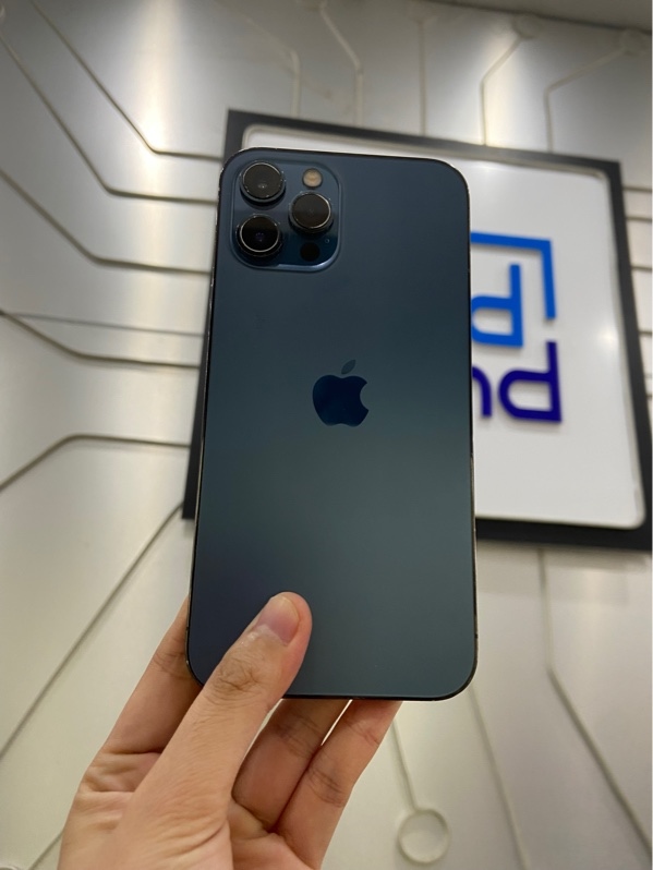 Điện thoại iPhone 12 ProMax - LL/A - 128GB - Máy lock - Pin 100% thay new - Màu xanh - Ngoại hình: 97% - Trầy xước màn, thân, đã thay 1 ốc - Body