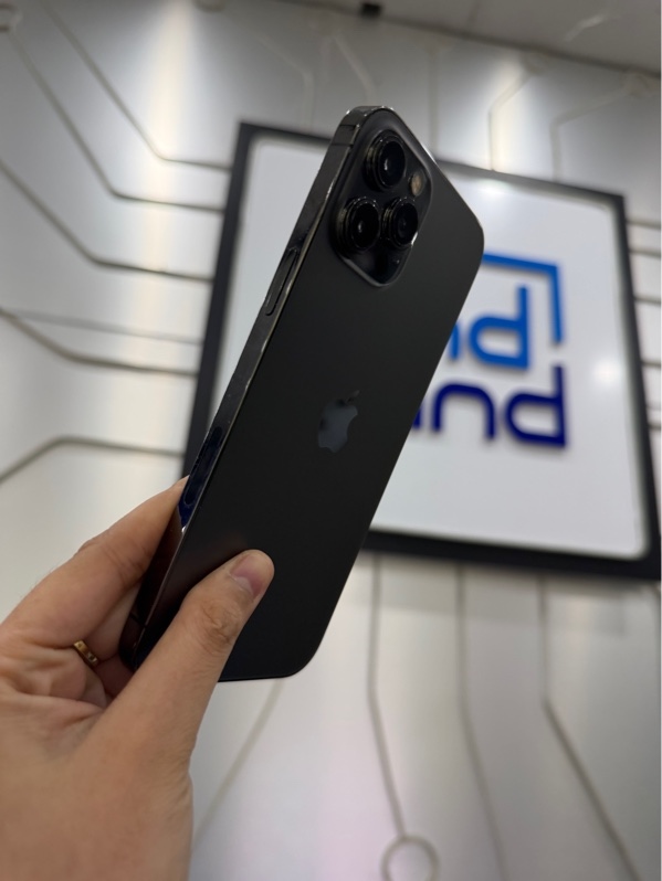 Điện thoại iPhone 12 Promax - LL/A - 128GB - Pin 88% - Màu xám - Ngoại hình: 97% - Trầy sườn nhiều, ép kính - Body