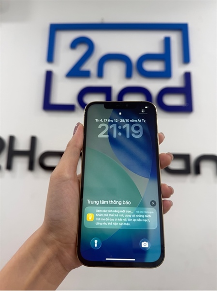 Điện thoại iPhone 12 promax - LL/A - IOS 26.1 - 128GB - Màu vàng - Pin thay 100% - Ngoại hình 98% - Màn LKKXĐ , màn ám vàng , bầm nhiều đốm xanh , viền trầy - Body 2