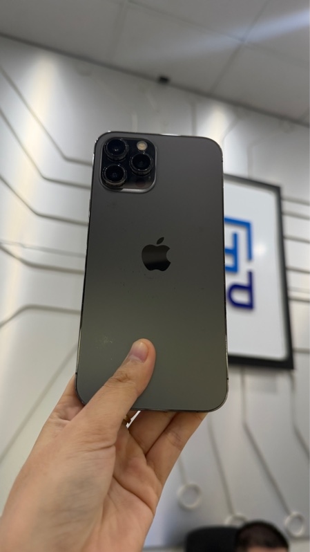 Điện thoại iPhone 12 Promax - Ll/A - Mã N - 128GB - Pin 93% đã thay - Màu đen - Ngoại hình: 97% - Body