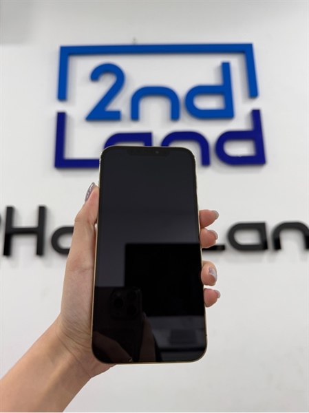 Điện thoại iPhone 12 promax - VN/A - IOS 18.5 - 128GB - Màu vàng - Pin 87% - Ngoại hình 98% - Màn linh kiện , viền xước nhẹ , góc màn có đường sọc - Kèm sạc 2