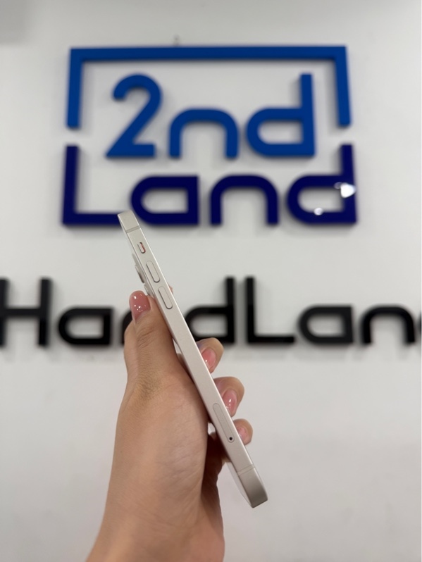 Điện thoại iPhone 12 thường - CH/A - ios 26.5 - 128gb - Màu trắng - Pin 82% - Ngoại hình 97.5% - Màn ép kính , viền trầy - Không phụ kiện