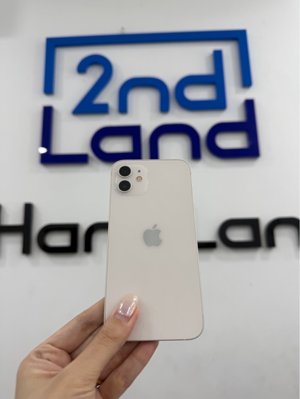 Điện thoại iPhone 12 thường - J/A - ios 18.0.1 - 64gb - Màu trắng - Pin 85% - Ngoại hình 96% - Màn ép kính , mòn 1 góc nặng - Kèm sạc linh kiện