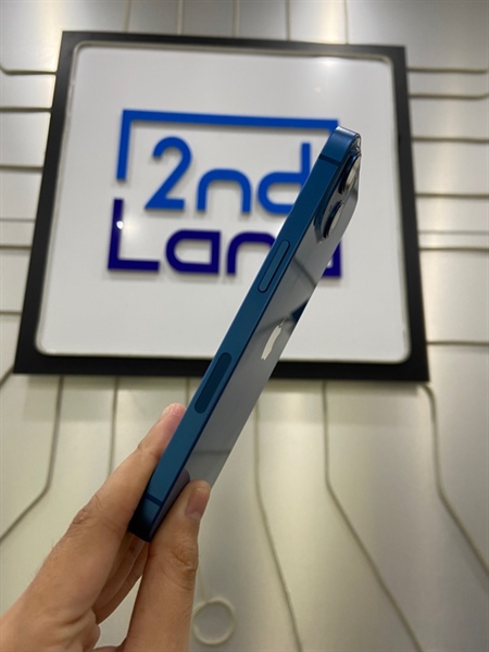 Điện thoại iPhone 13 - LL/A - 128GB - Máy lock - Pin 100% - Chu kì sạc 110 lần - Màu xanh - Ngoại hình: 98% - Body 2