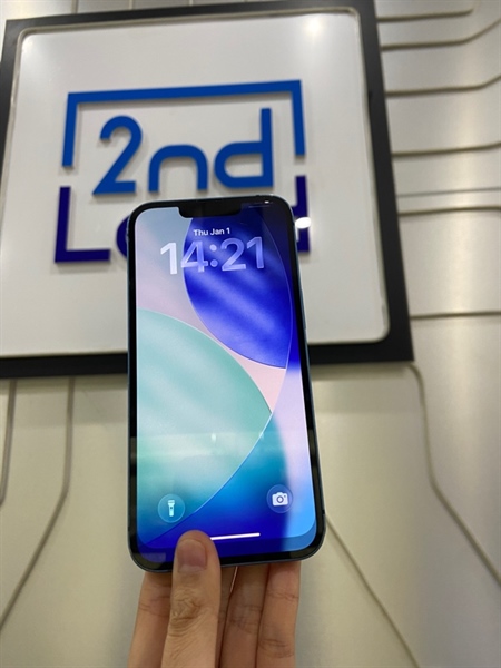 Điện thoại iPhone 13 - LL/A - 128GB - Sim vật lý - Pin 100% thay new - Màu xanh dương - Ngoại hình: 97% - Kính trầy - Body 3