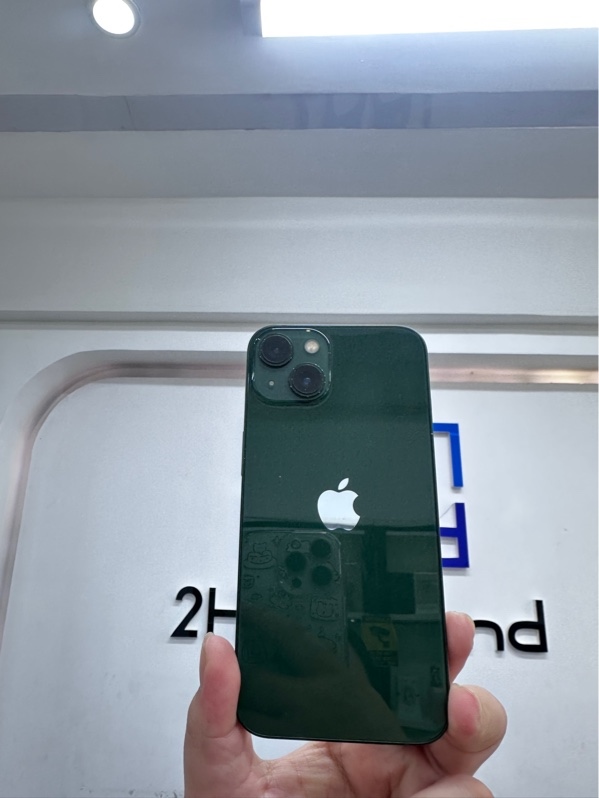 Điện thoại iPhone 13 - LL/A - IOS 26.6.1 - 128GB - Màu xanh lá - Pin thay 100% - Ngoại hình 97.5% - Body
