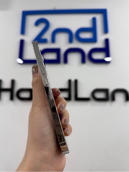 Điện thoại iPhone 13 pro - KH/A - IOS 16.4.1 - 128GB - Màu trắng - Pin 100% - Ngoại hình 98% - Kèm sạc 1