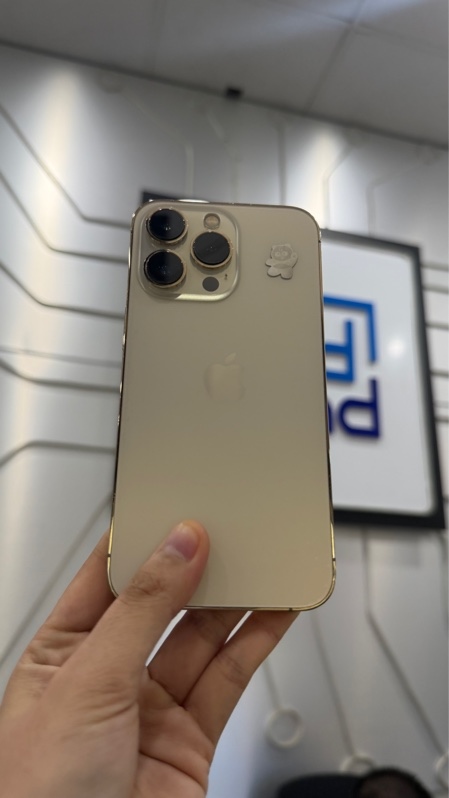 Điện thoại iPhone 13 Pro - LL/A - 128GB - Pin 100% thay new - Màu vàng - Ngoại hình: 98% - Body