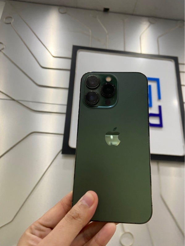 Điện thoại iPhone 13 Pro - VN/A - 128GB - Màu xanh - Pin 100% thay new - Ngoại hình: 97% - Màn xước, mẻ kính góc trái, xước thân - Body