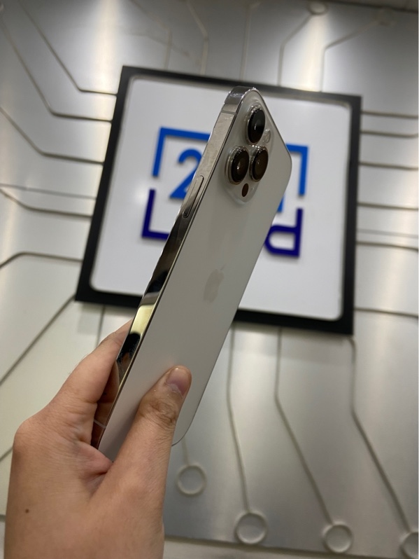 Điện thoại iPhone 13 Promax - 1TB - IOS 18.5 - Mã BZ/A - Mã trả bảo hành hãng - Pin 83% - Màu trắng - Ngoại hình: 97% - Body