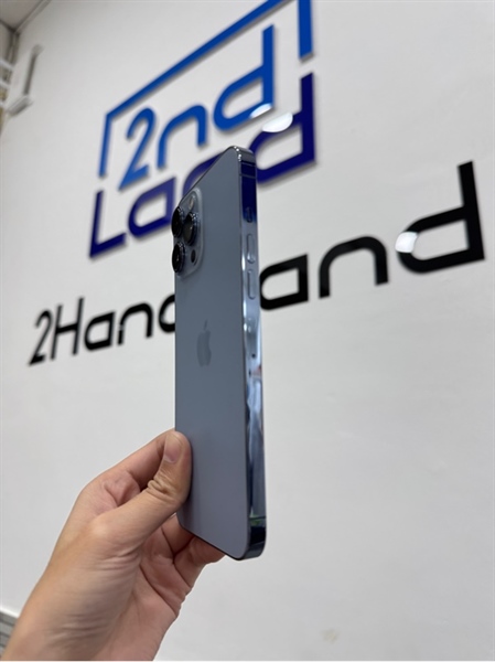 Điện thoại iPhone 13 Promax - LL/A - 128GB - Màu xanh trời - Pin 100% - Ngoại hình 98% - Màn xước mèo - Body 1