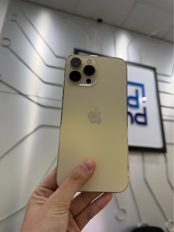 Điện thoại iPhone 13 ProMax - LL/A - 128GB - Pin 100% đã thay - Màu vàng - Ngoại hình: 97% - Màn xước dăm nhiều - Body