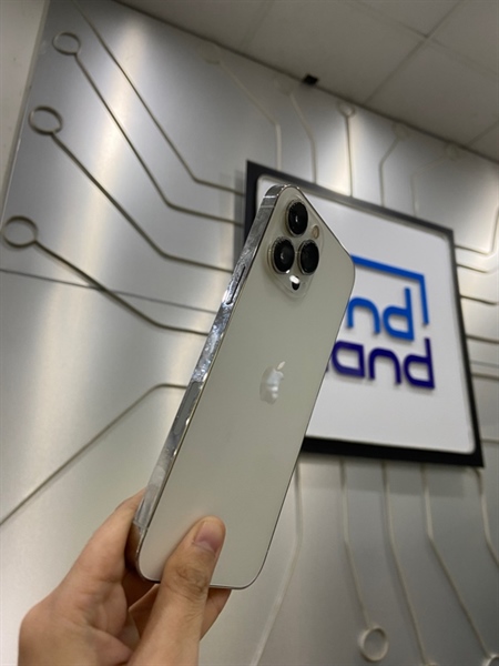 Điện thoại iPhone 13 Promax - LL/A - 128GB - Pin 100% thay new - Màu trắng - Ngoại hình: 97% - Màn trầy, lưu ảnh nhẹ thanh trạng thái - Body 1