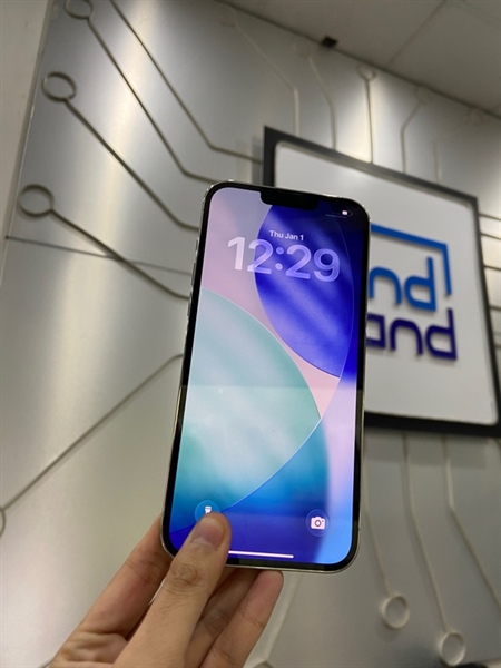 Điện thoại iPhone 13 Promax - LL/A - 128GB - Pin 100% thay new - Màu trắng - Ngoại hình: 97% - Màn trầy, lưu ảnh nhẹ thanh trạng thái - Body 2