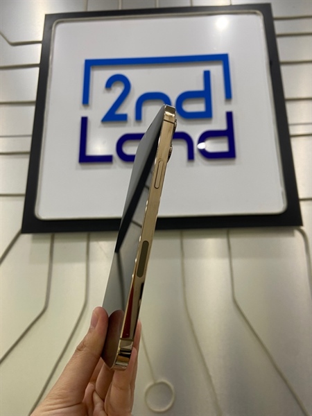 Điện thoại iPhone 13 Promax - LL/A - 128GB - Pin 100% thay new - Màu vàng gold - Ngoại hình: 98% - Màn xước nhẹ - Body 2